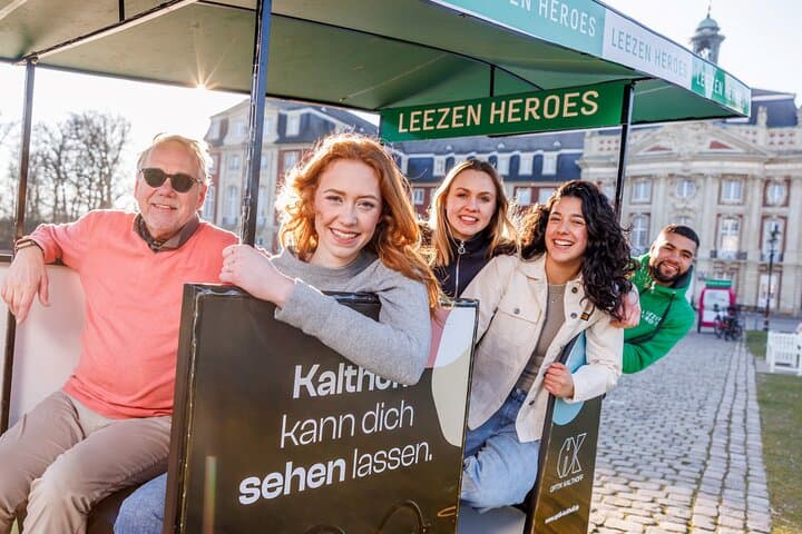 סיור בעיר במדריך פרטי בריקשה במינסטר