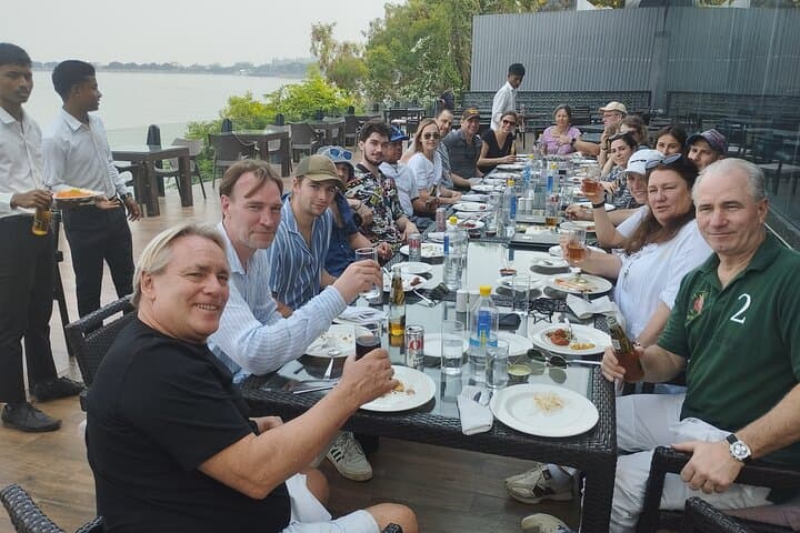 Hyderabad: A Private Full-Day Guided City Tour with Ethnic Lunch 