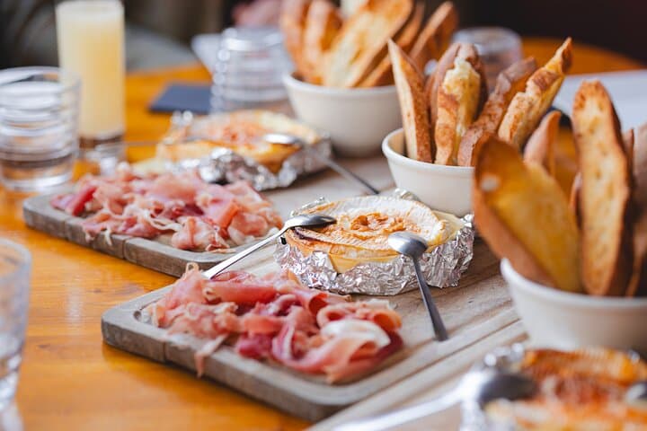 סיור אוכל במרסיי – ארוחה מלאה של טעמים מקומיים עם Do Eat Better