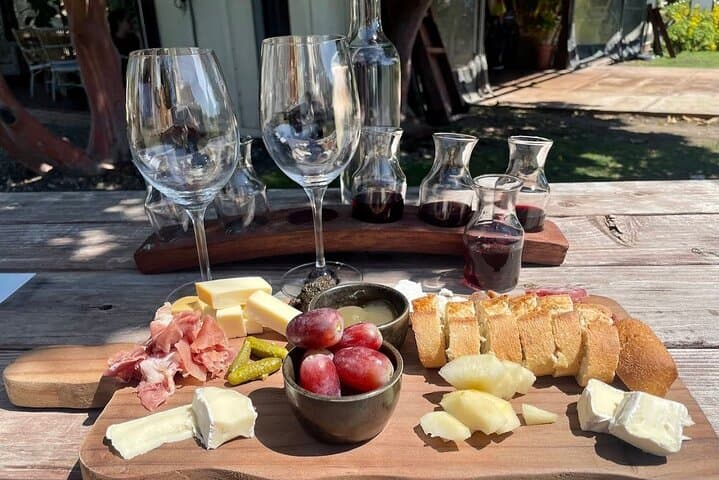 סיור יין בסולוונג וונטורה ברכב