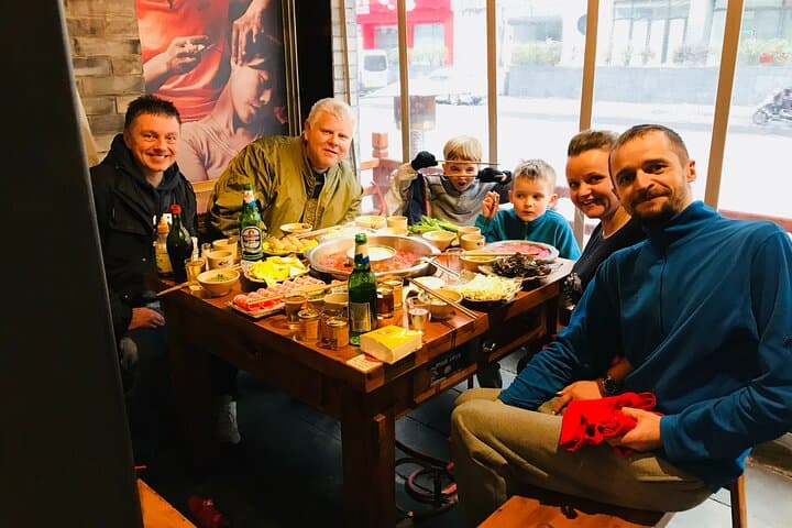 סיור אוכל בחצי יום בשכונות צדדיות של צ'נגדו