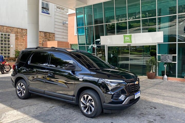 24-hour transfer from airport to hotel in Manaus