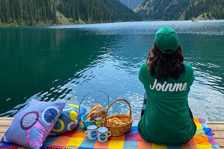 טיול יומי לאגמי קולטסאי וקאינדי עם קניון צ'ארין