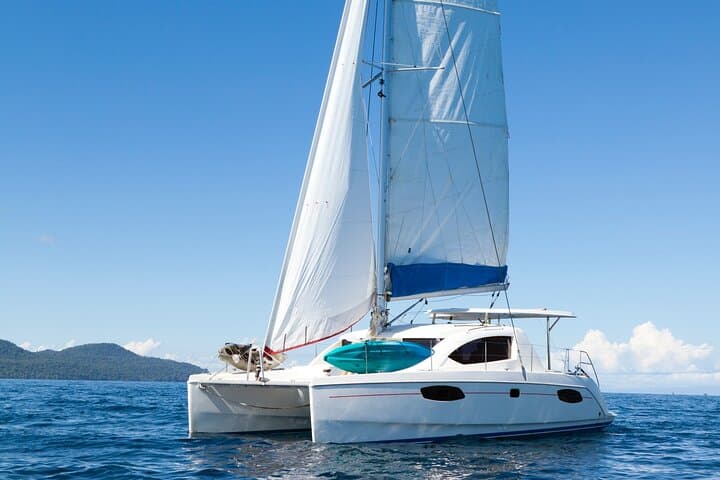 סיור הרפתקאות בטורביה חה עם הקטמרן אפאלו