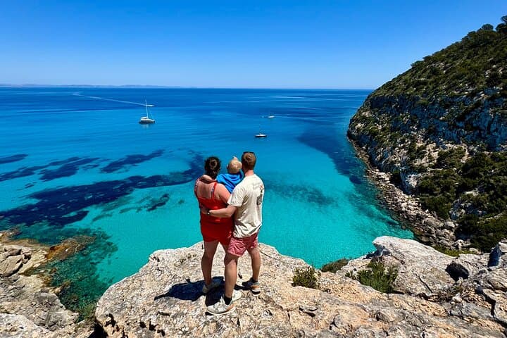 Formentera 4X4 Tour of Secret Corners in Land Rover Defender