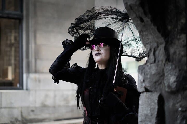 סיור רגלי של רוחות במונטריאול הישנה