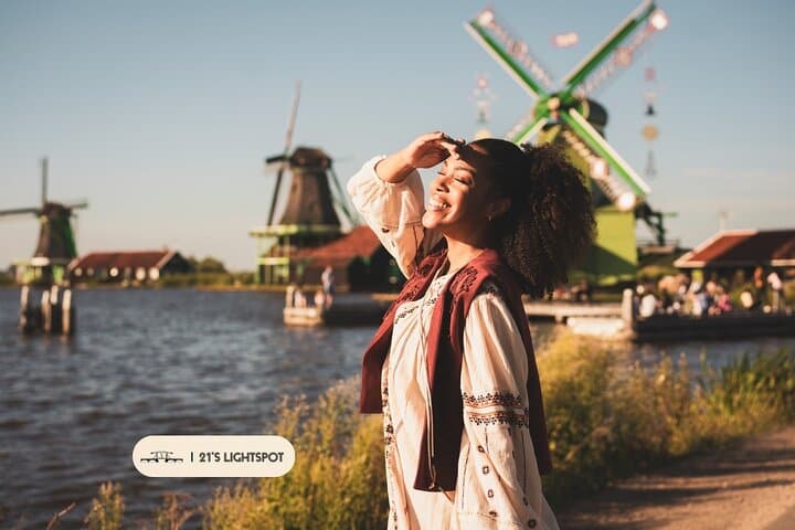 Private Photoshoot in Zaanse Schans with Windmills