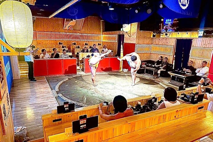 Sapporo Sumo Show Experience with Japanese Food and Photo