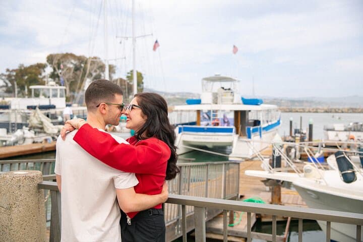 Private Photoshoot Walking Tour of Dana Point Harbor