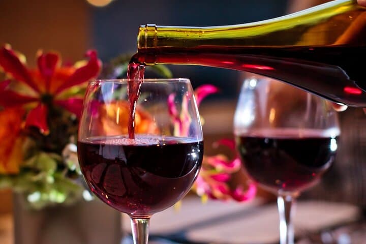 טיול ערב יוקרתי בנמל צ'רלסטון עם מוזיקה חיה