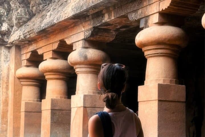 Private Elephanta Caves & Mumbai Sightseeing Tour with AC Car