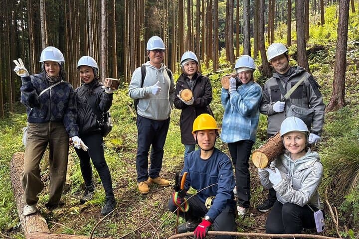 Ecotourism and Woodcraft with a Mountain Artist Near Tokyo