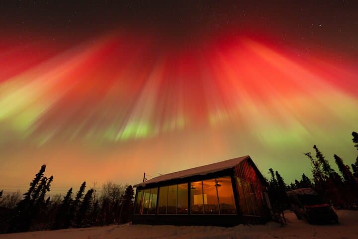 Aurora Glass House – Northern Lights and Photos at Cleary Summit