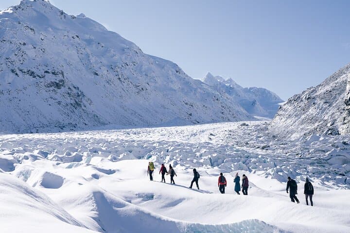 Mount Cook: 3-Hour Tasman Glacier Heli-Hike