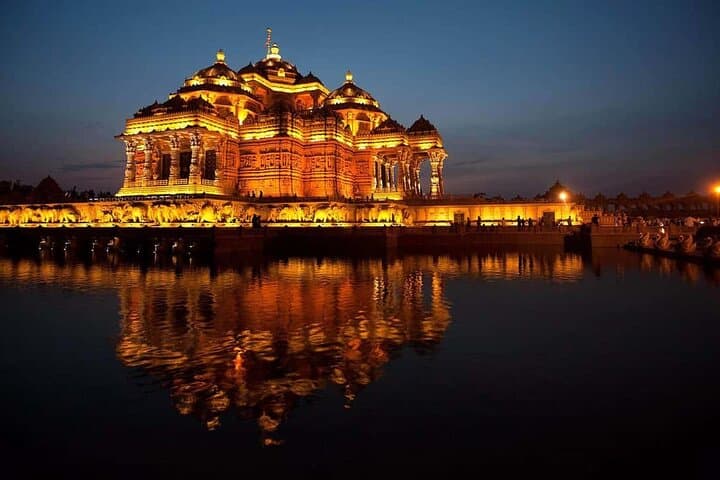 Akshardham Temple Evening Tour light and musical fountain show