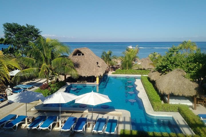 כרטיס יום כולל למועדון החוף של מר סנצ'ו