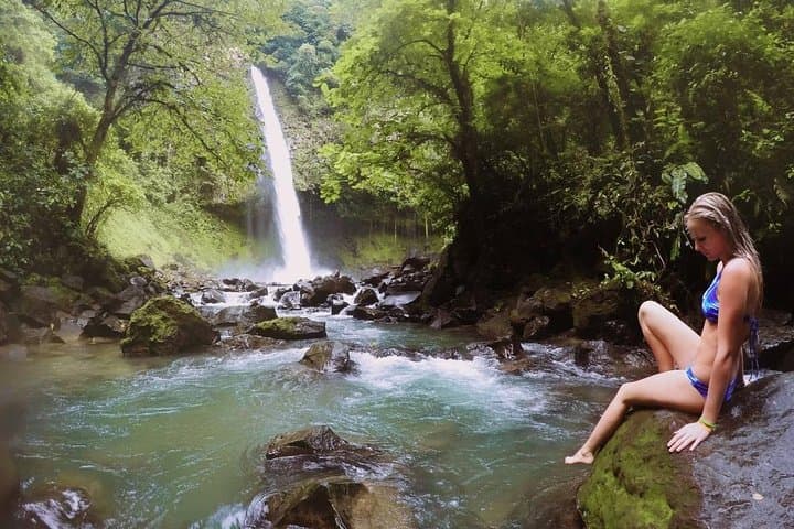 La Fortuna Waterfall, Arenal Volcano, Hot Springs Full Day Tour