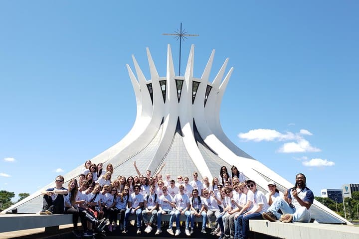 סיור עירוני אזרחי, משפטי ואדריכלי.