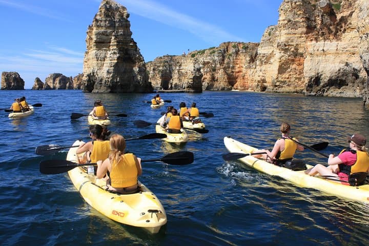 Kayak tour in Lagos to visit the caves.