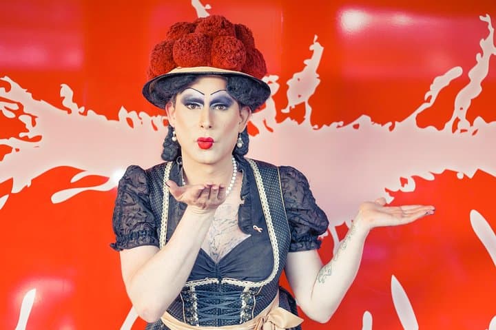 Hello there, Freiburg! - Travesty show tour with Betty BBQ