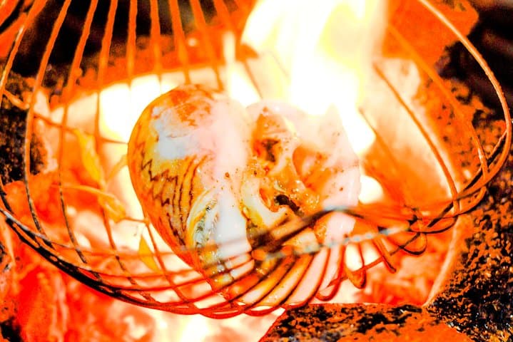 סיור ערב פרטי של מאכלי רחוב בעיר הו צ'י מין