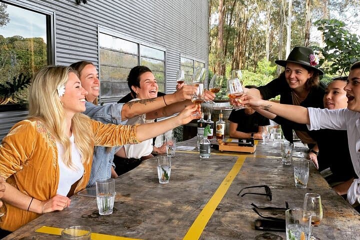 Byron Bay Brewery & Distillery Tour: Tastings, Lunch & transfers
