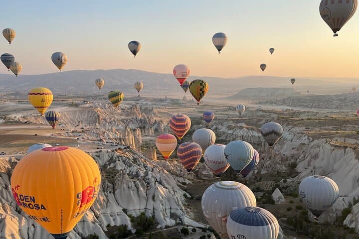 Cappadocia Sunrise Hot Air Balloon Flight / Discovery Balloons