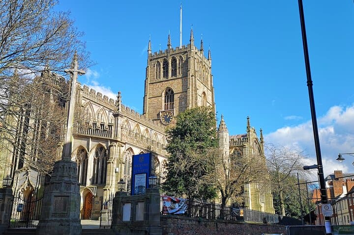 Robin Hood’s Nottingham: Interactive Game & Walking Tour