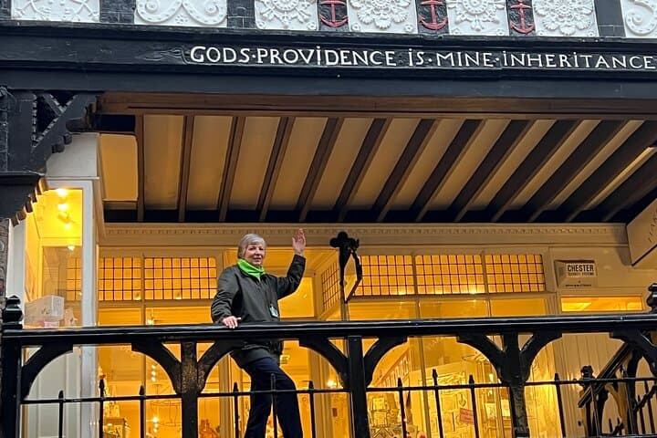 סיור הליכה בלב צ'סטר - הליכה מודרכת