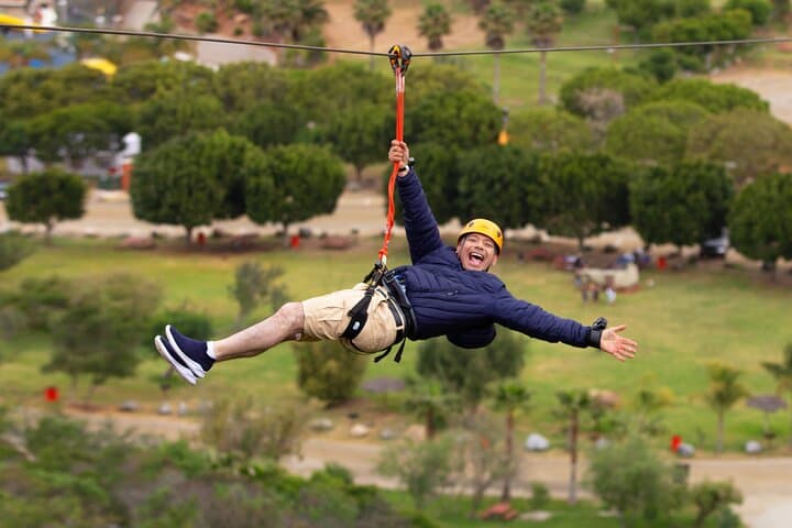 Las Cañadas Zipline Tour (with Luxury Roundtrip Transportation)