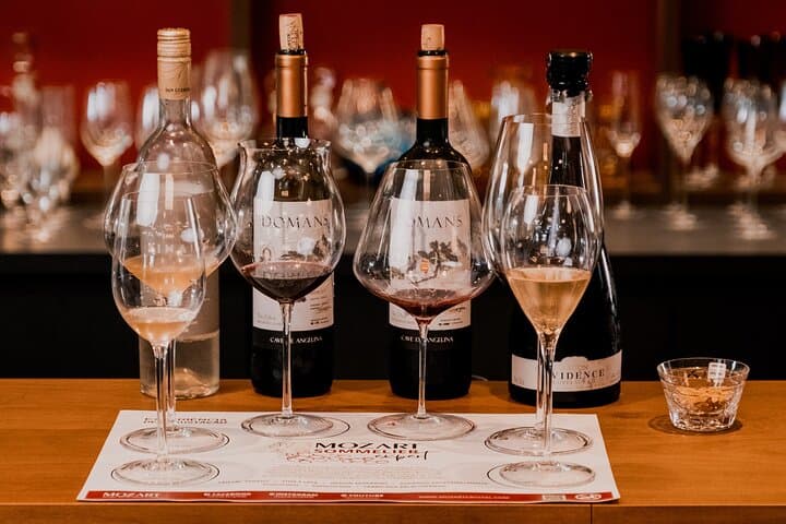 חווית טעימת יין