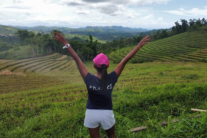 סיור אקו במפלי קאן-אומנטד ובטרסות האורז של קנדיג'יי