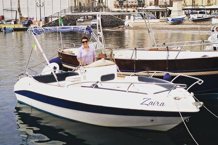 Boat Tour from Lipari between Volcanoes and Uncontaminated Landscapes 4/6 pax