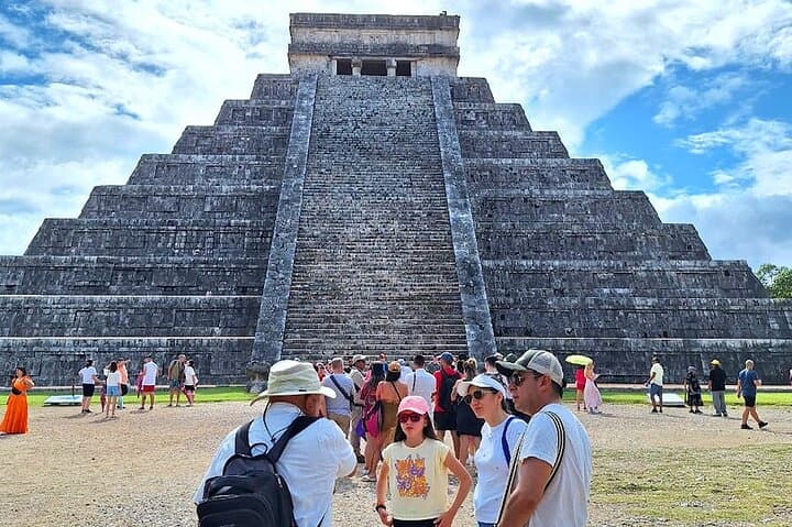 Chichen Itza : Walking Tour with Expert Guide and Skip-the-Line Access!