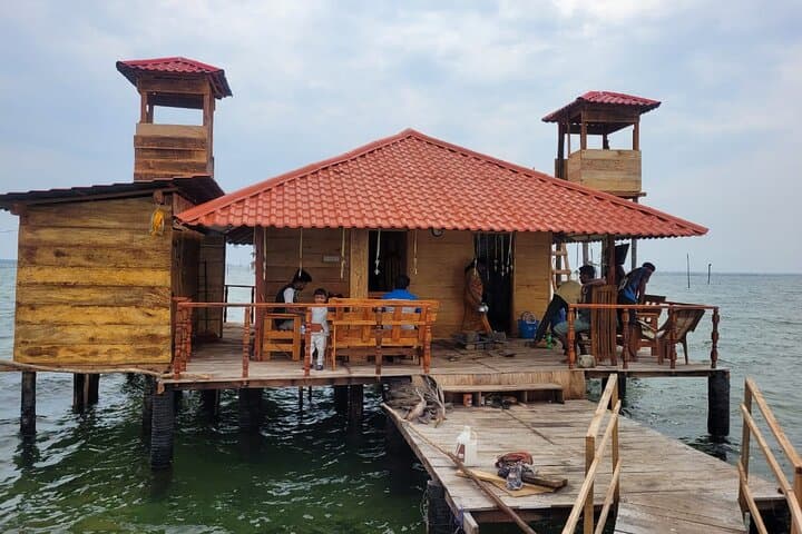 גלה את תרבות החקלאות הימית הייחודית של סרי לנקה