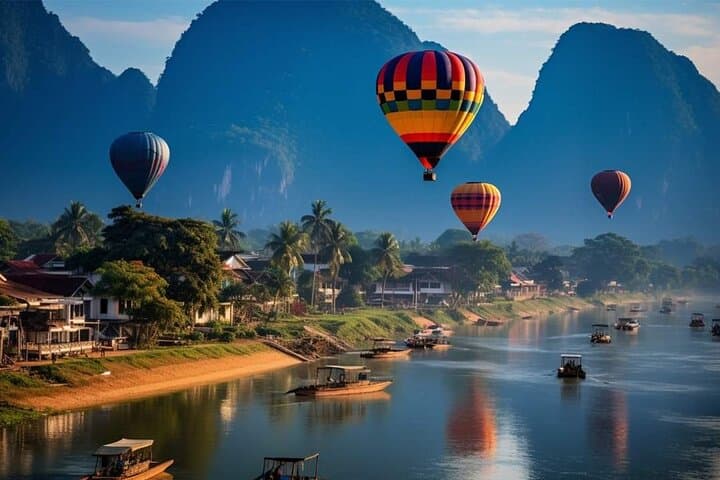 סיור הרפתקת כדור פורח בוואנג ויאנג, לאוס