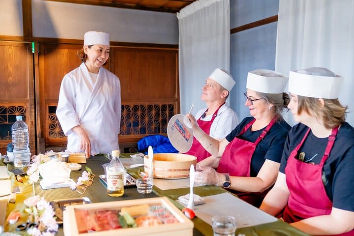 Little EDO Sushi Making workshop in Kawagoe