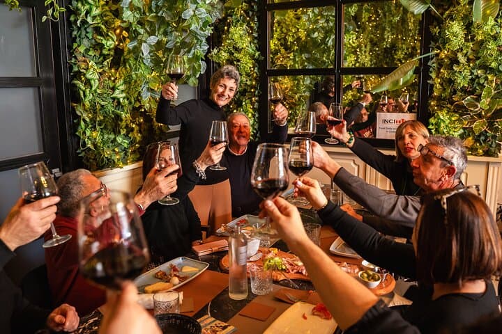 סיור טעים במזון והיסטוריה בציוויטווקיה