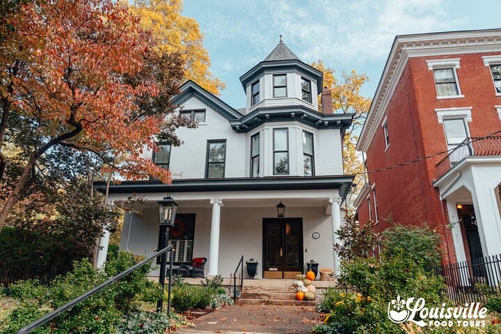 Historic Walking Tour of Victorian Louisville with Food & Bourbon