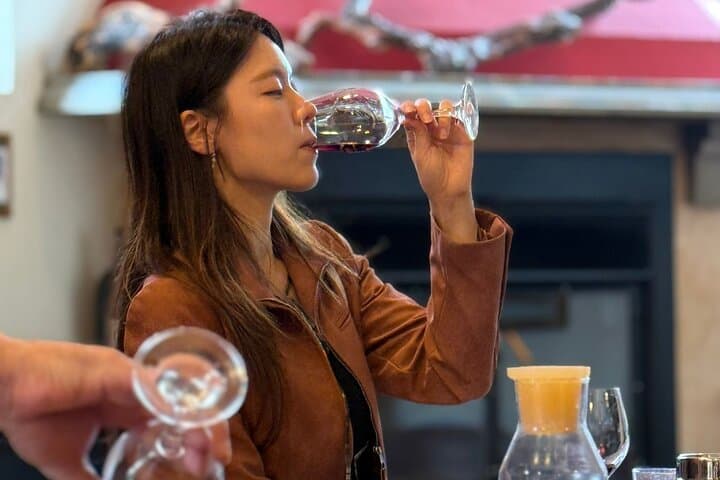 Sip, Savour & Stroll: Barossa to Hahndorf