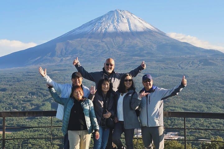 Best of Mt. Fuji Private Tour: Highlights & Hidden Gems (English)