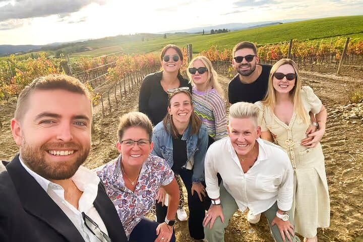 Hidden Castles & Chianti Wine Experience– Small Group