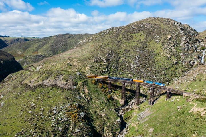 Taieri Gorge Scenic Railway Journey from Dunedin
